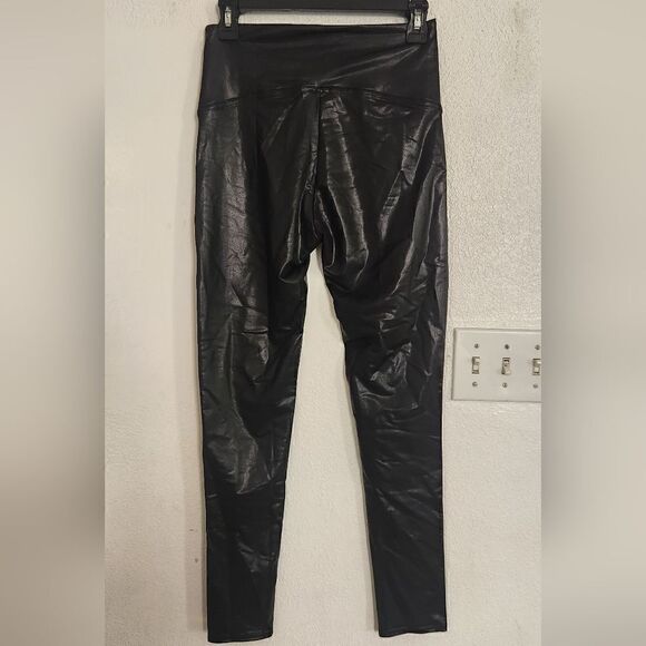 Jane and Bleecker Faux Leather Leggings Size XLarge - Picture 9 of 12
